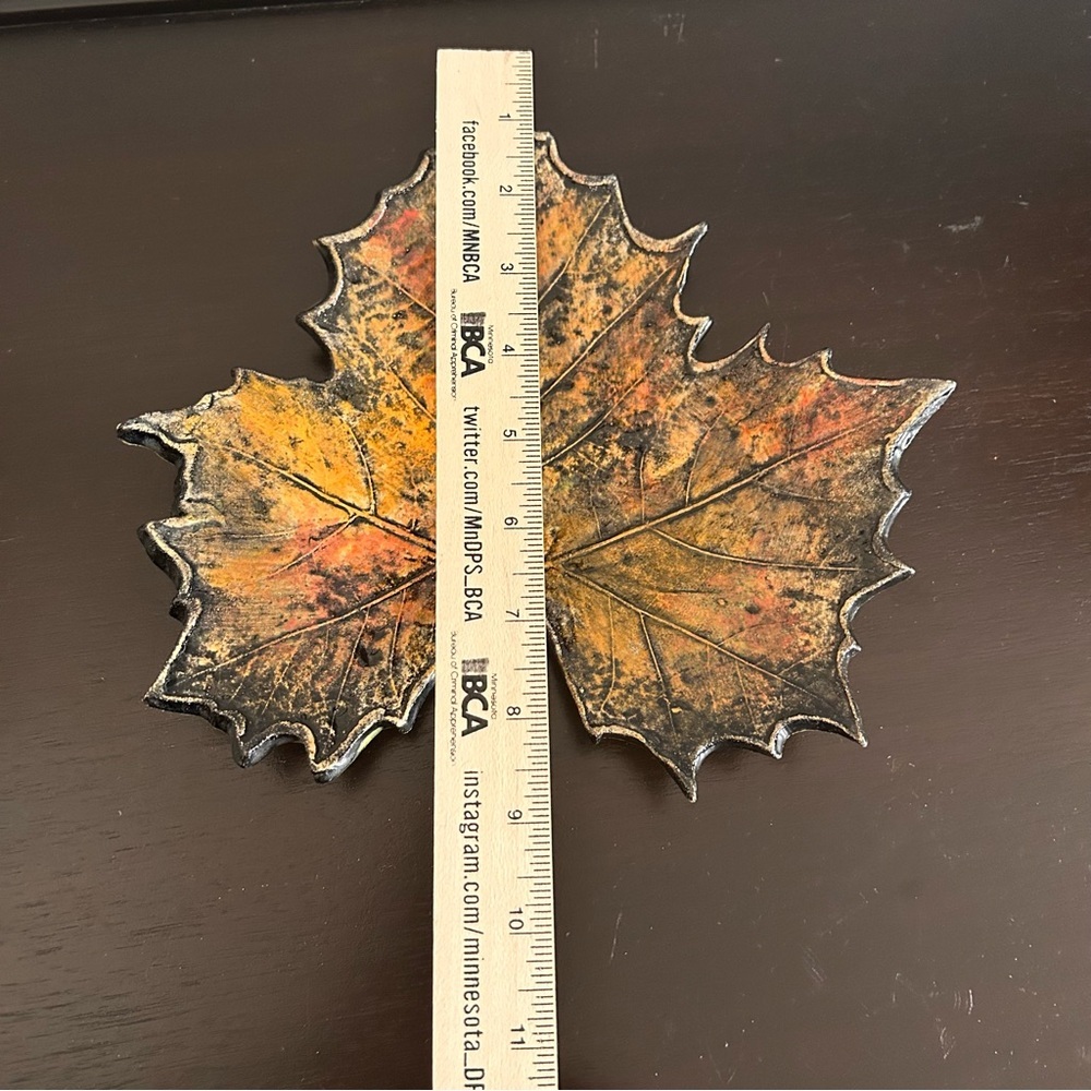 Vintage Ceramic Maple Leaf Dish Hand Crafted Fall Decor Trinket Tray 9” - Picture 4 of 6